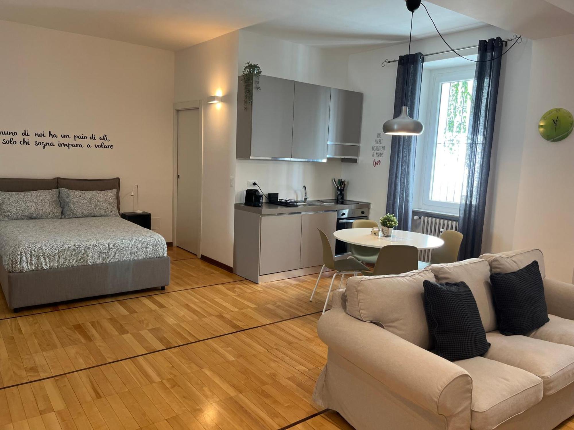 Game,Set And Love -Loft Nel Cuore Di Aosta Exterior foto