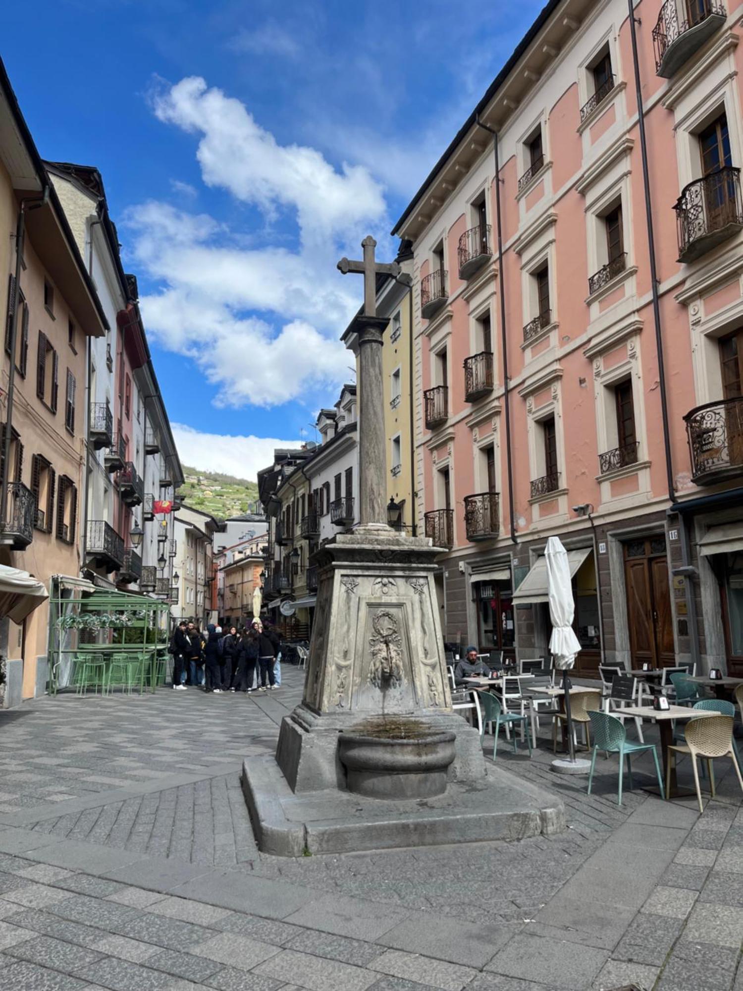 Game,Set And Love -Loft Nel Cuore Di Aosta Exterior foto
